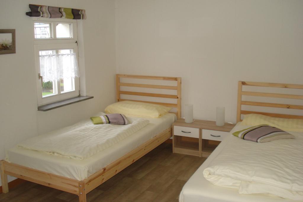 Traditionsgasthof Zum Luedertal Bimbach Екстериор снимка