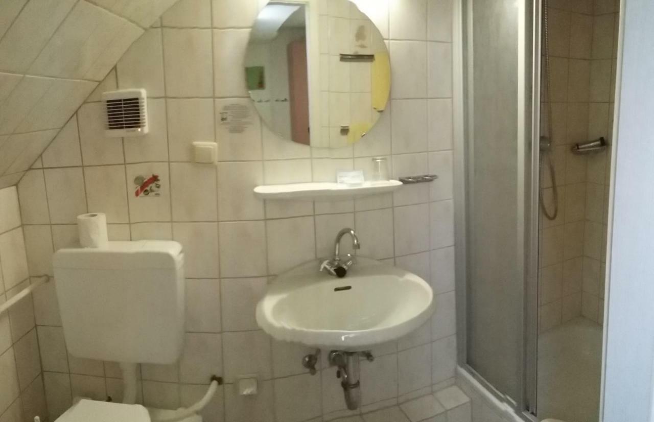 Traditionsgasthof Zum Luedertal Bimbach Екстериор снимка